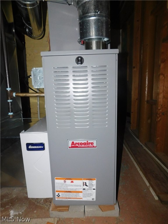 Conger Helper Realty Cos Look - Residential