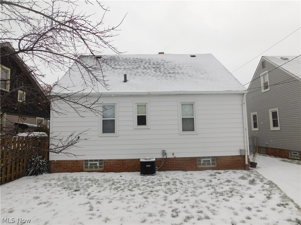 Conger Helper Realty Cos Look - Residential