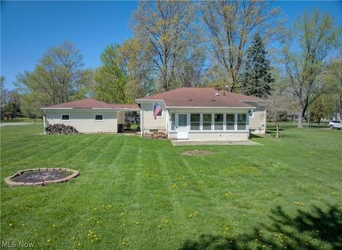 Tiny photo for 2015 Wallace Lane, Lorain, OH 44053 (MLS # 5202702)