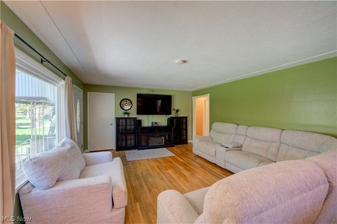 Tiny photo for 2015 Wallace Lane, Lorain, OH 44053 (MLS # 5202702)