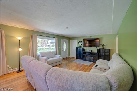 Tiny photo for 2015 Wallace Lane, Lorain, OH 44053 (MLS # 5202702)