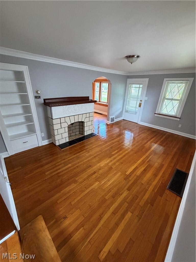 52 Meadowbrook Avenue