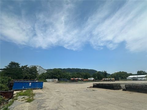 Tiny photo for 200 8th St, Chester, WV 26034 (MLS # 5185351)