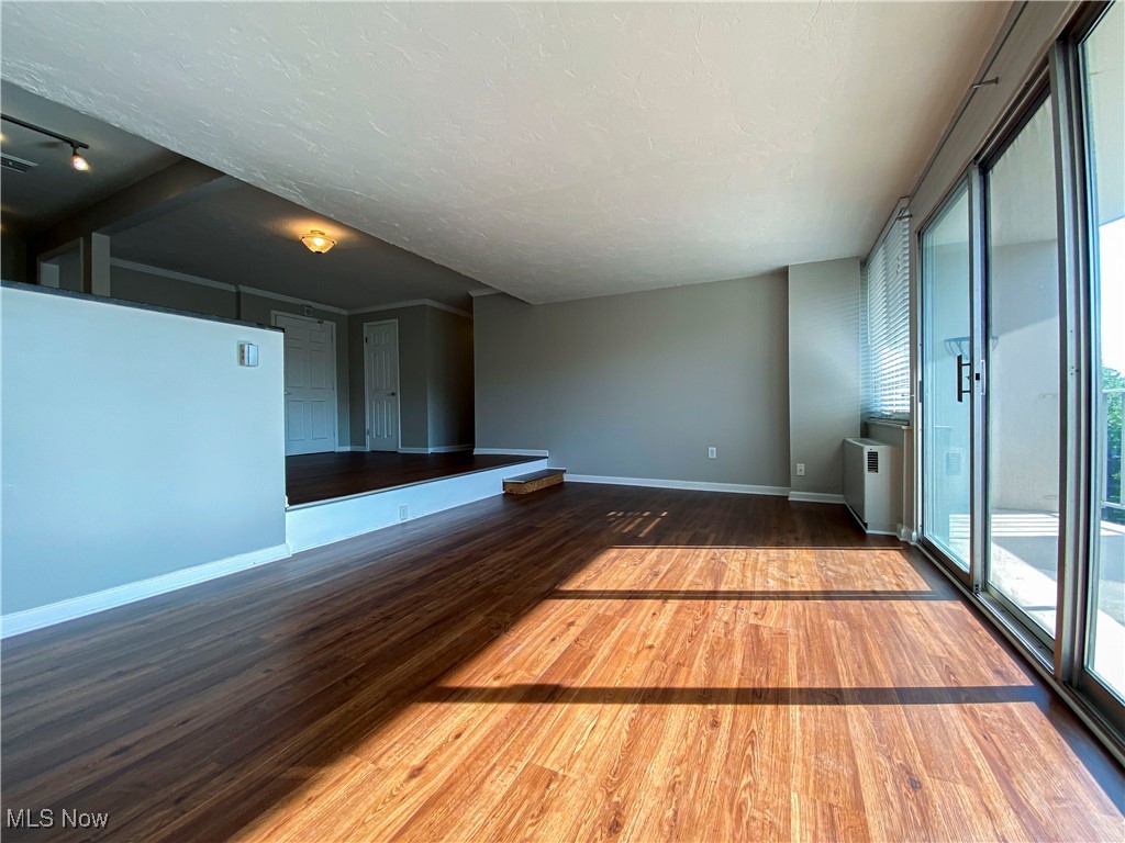 Carlyle Condo - Residential