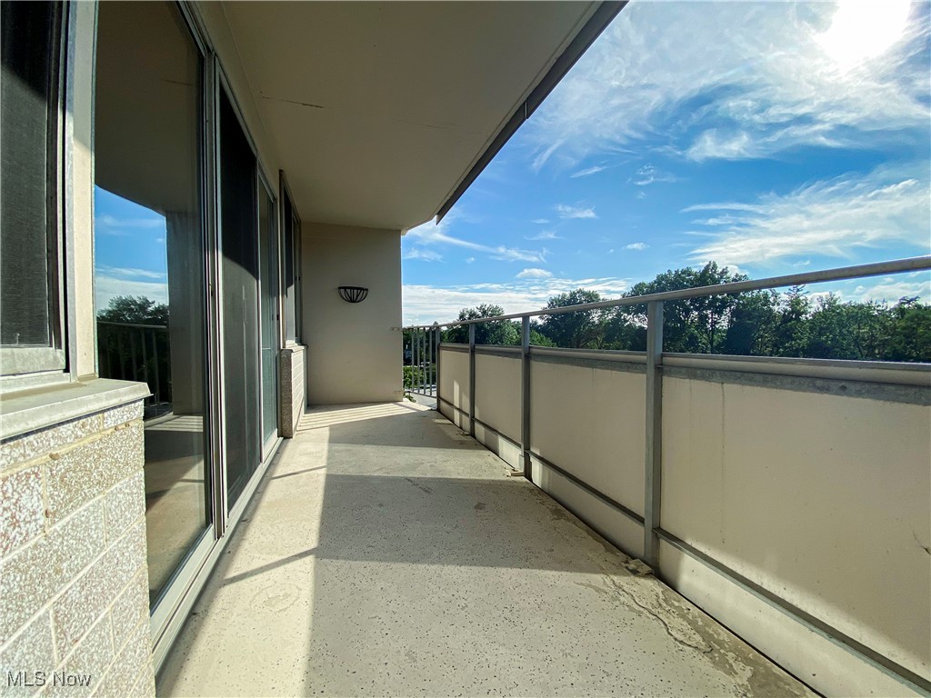 Carlyle Condo - Residential