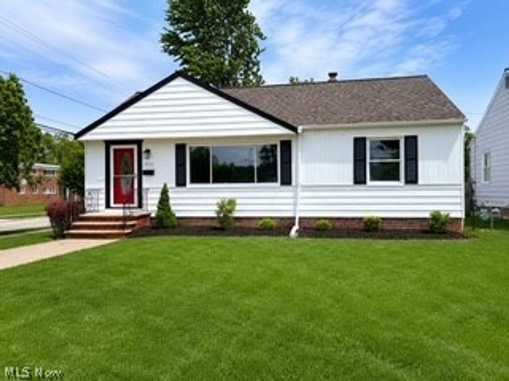 Photo of 5065 Melody Lane, Willoughby, OH 44094 (MLS # 5213239)