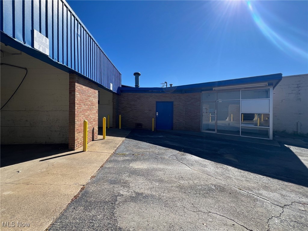 Township/Weathersfield - Commercial Sale