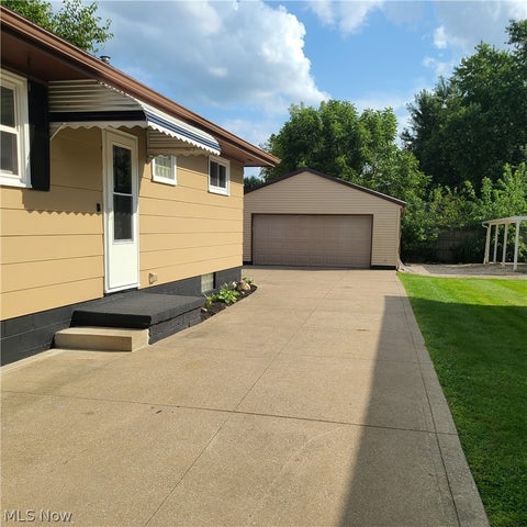 Tiny photo for 2736 Priscilla Avenue, Akron, OH 44312 (MLS # 5240597)