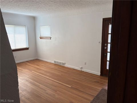 Tiny photo for 15501 Judson Drive, Cleveland, OH 44128 (MLS # 5201062)