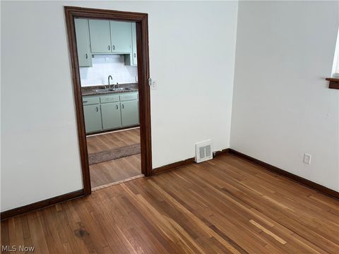 Tiny photo for 15501 Judson Drive, Cleveland, OH 44128 (MLS # 5201062)