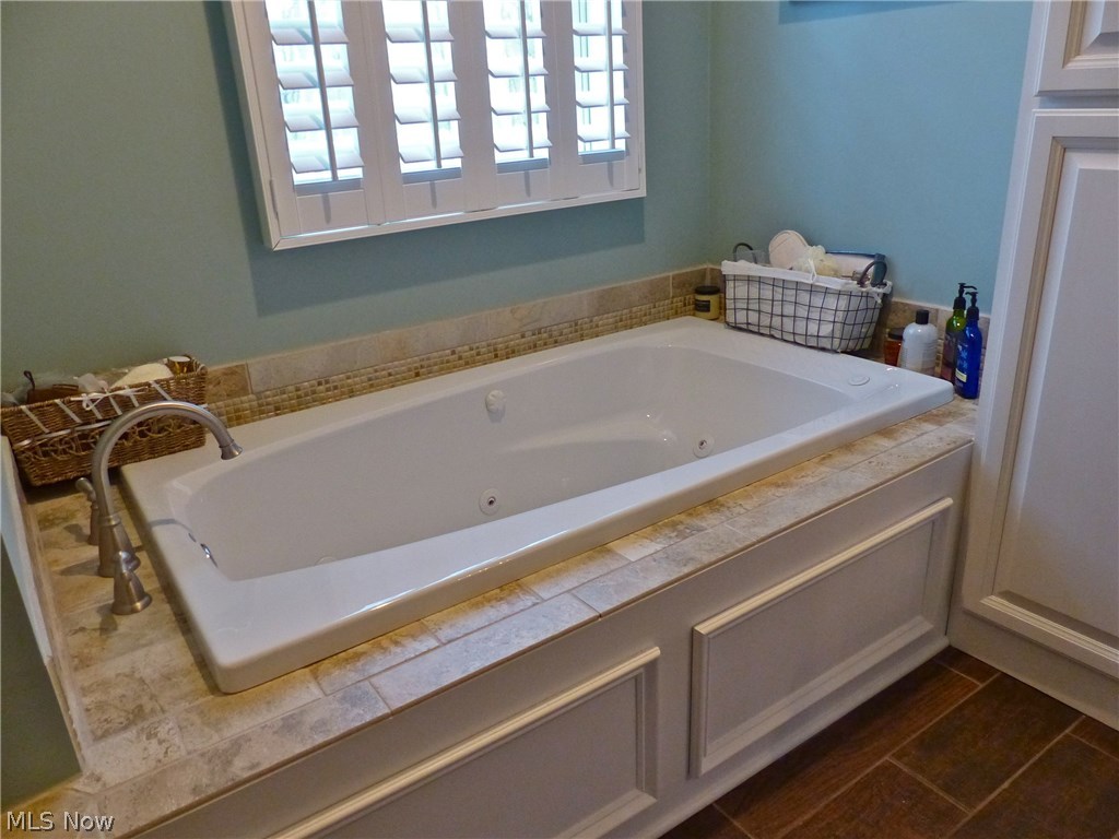 Raintree Park - Residential