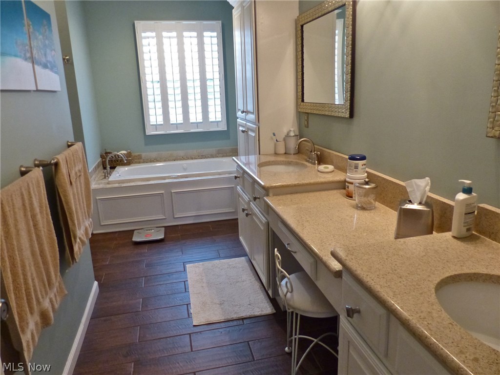 Raintree Park - Residential