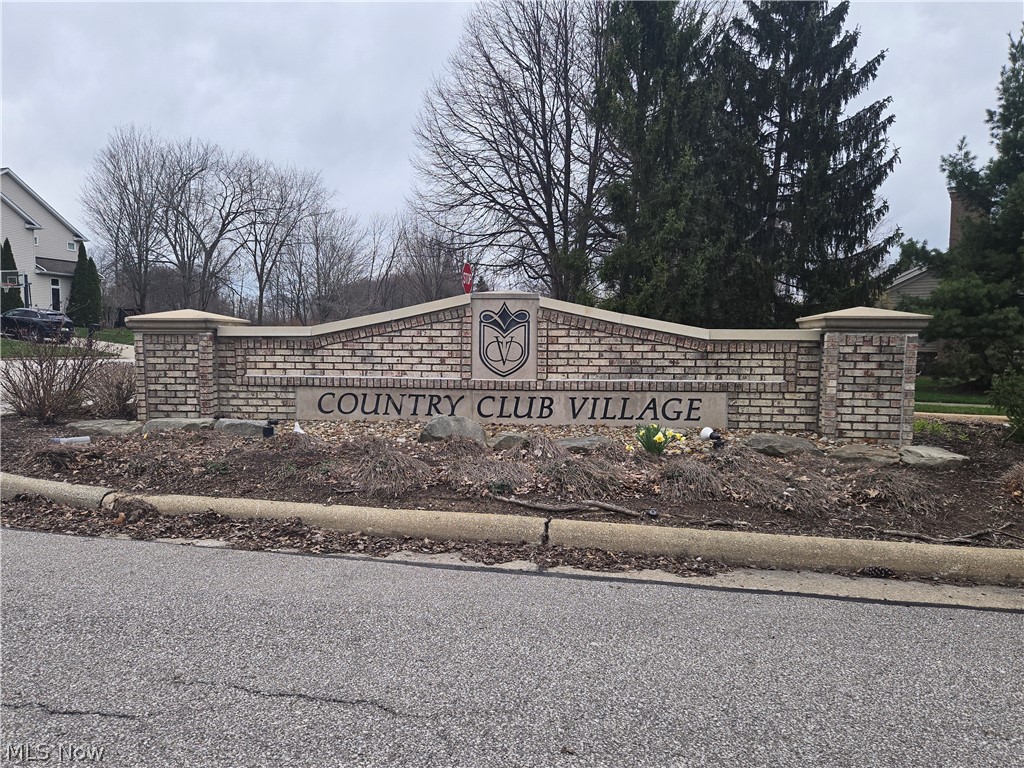 Country Club Village Ph 02 Clstr - Residential