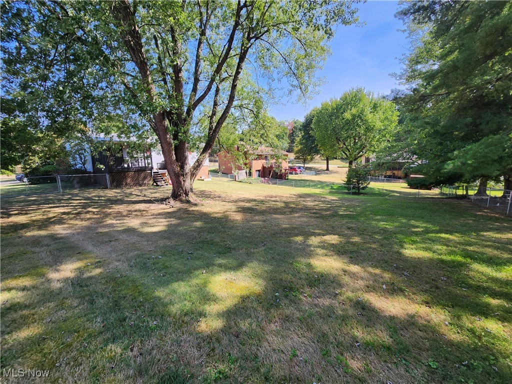 Pahlhurst Plaza Adn - Residential