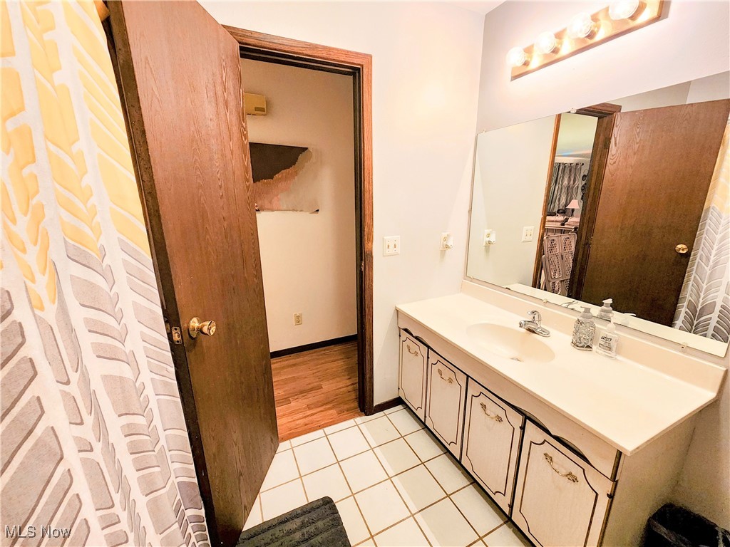 Pahlhurst Plaza Adn - Residential