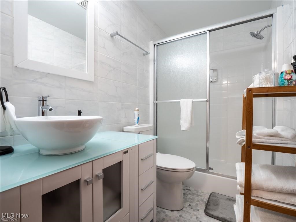 Barber & Lords Sub - Residential Income