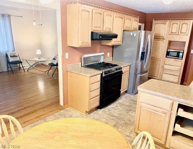 Tallmadge Road - Residential