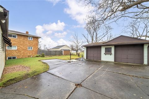 Tiny photo for 7181 York Road, Parma, OH 44130 (MLS # 5187161)
