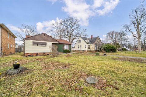 Tiny photo for 7181 York Road, Parma, OH 44130 (MLS # 5187161)