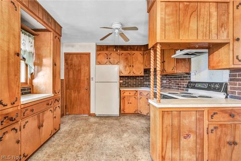 Tiny photo for 7181 York Road, Parma, OH 44130 (MLS # 5187161)