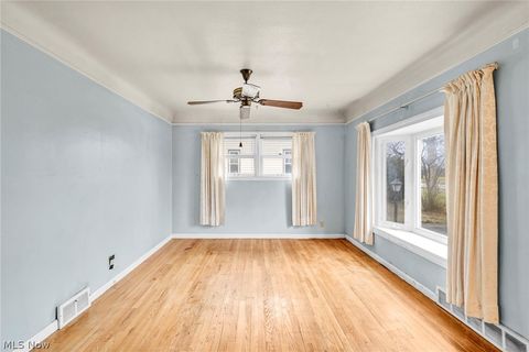 Tiny photo for 7181 York Road, Parma, OH 44130 (MLS # 5187161)