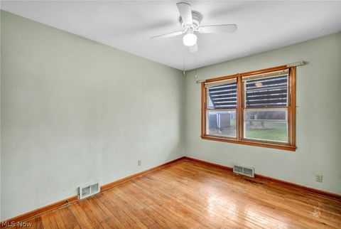 Tiny photo for 7181 York Road, Parma, OH 44130 (MLS # 5187161)