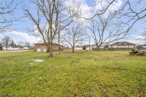 Tiny photo for 7181 York Road, Parma, OH 44130 (MLS # 5187161)