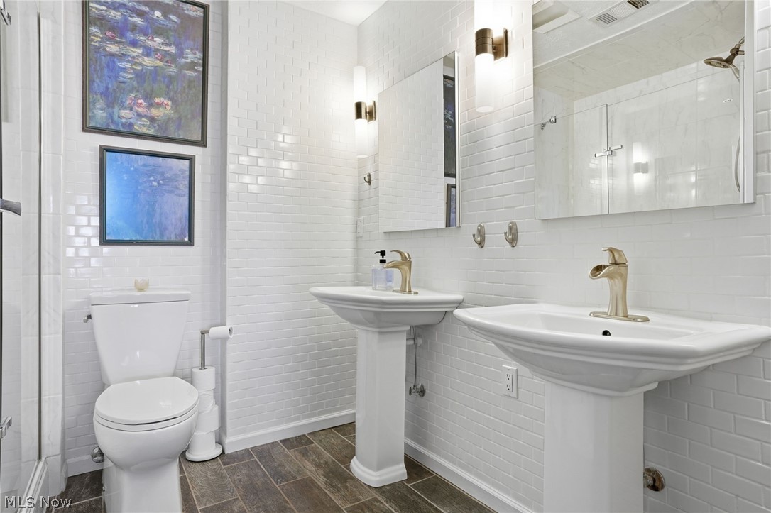 Beachwood Villa Condo - Residential