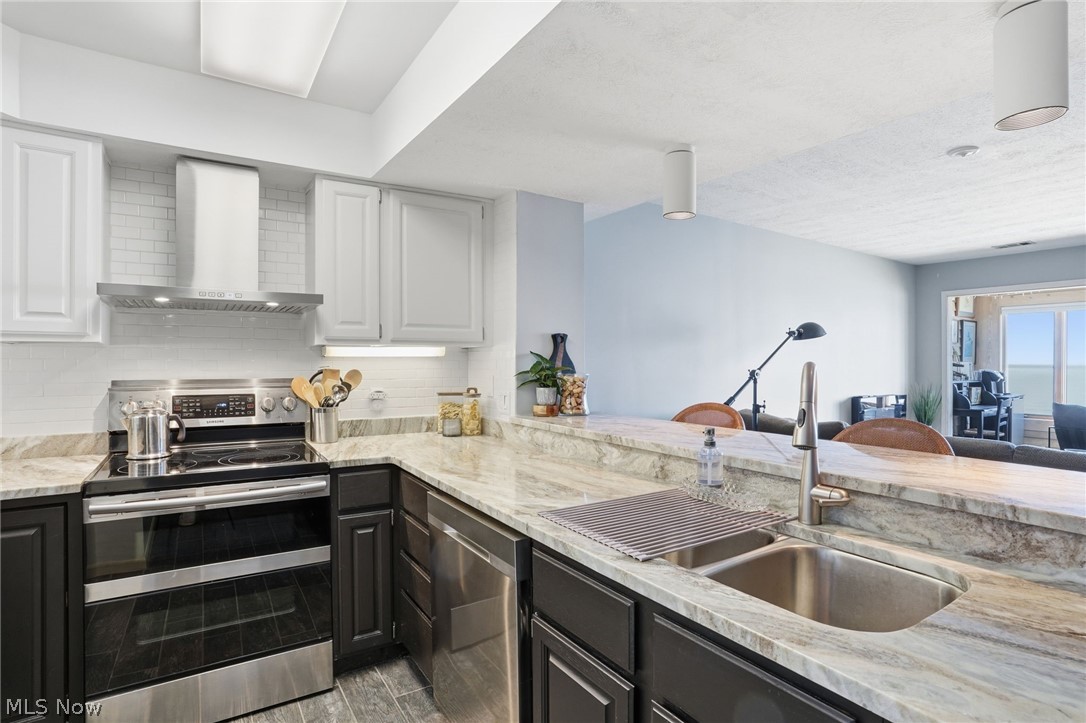 Beachwood Villa Condo - Residential