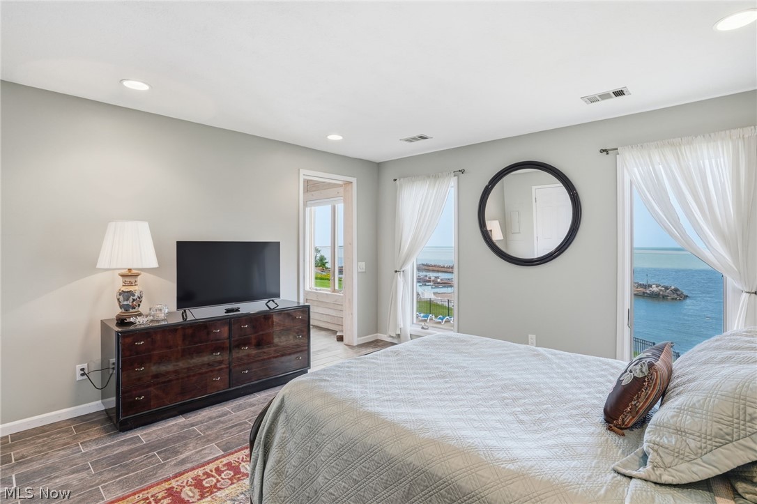 Beachwood Villa Condo - Residential