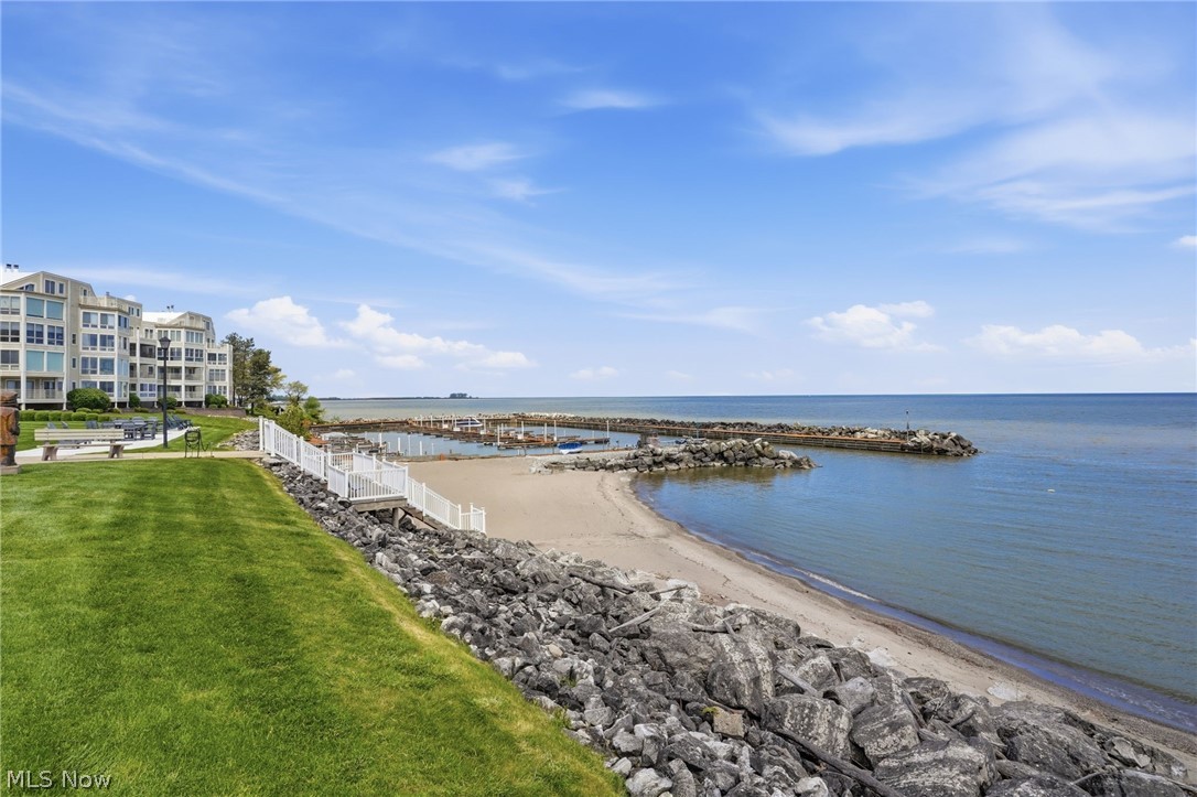 Beachwood Villa Condo - Residential