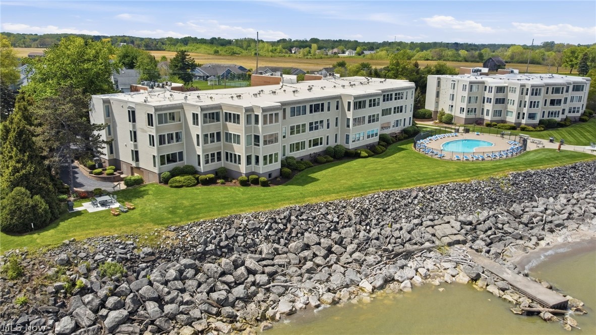 Beachwood Villa Condo - Residential