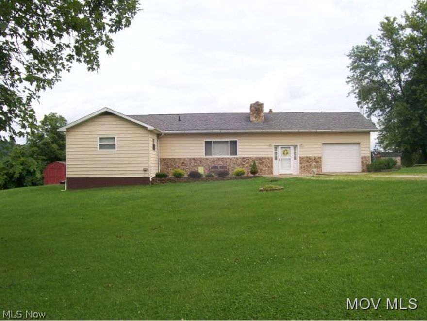 Nice 3 bedroom ranch on 2.2 acres, beautiful view from the back yard of farm land, river and golf course. Basement, recently remodeled kitchen with custom made cabinets, recent roof, two full baths. New furnace and air in 2012. Price reduced, motivated seller!  Elem: Wirt Cty. Primary Ctr. School  Elem/Bus: Y  JrHigh: Wirt County Middle School  JrHigh/Bus: Y  High: Wirt High School  High/Bus: Y  Fire: VOL  Police: SHF  PossFreeGas: N  ;SQFT=Fin L1:1600, Fin Above:1600, Fin Total:1600, Unfin Bsmt:1046, Unfin Above:1046, Unfin Total:Y