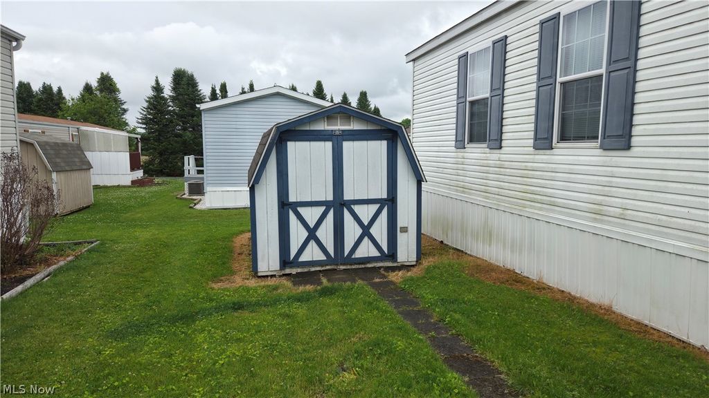 Photo of 4830 Snowdrift Lane, Zanesville, OH 43701 (MLS # 5211821)