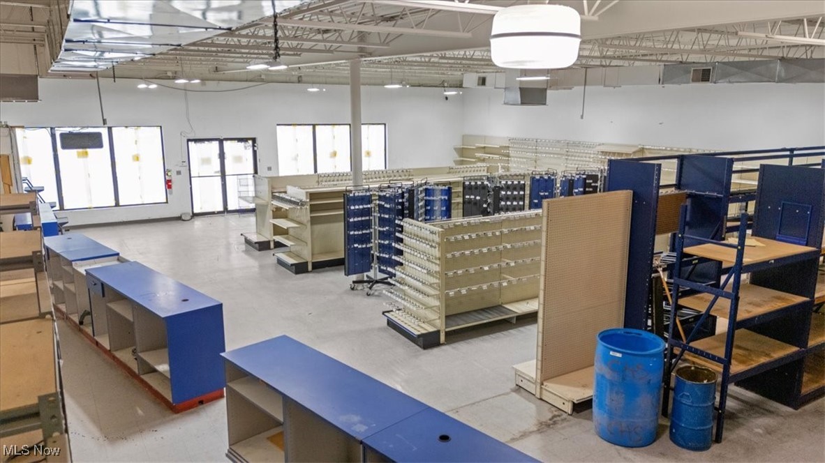 Ravenswood, West Virginia 26164, United States, ,Commercial,Active,220196