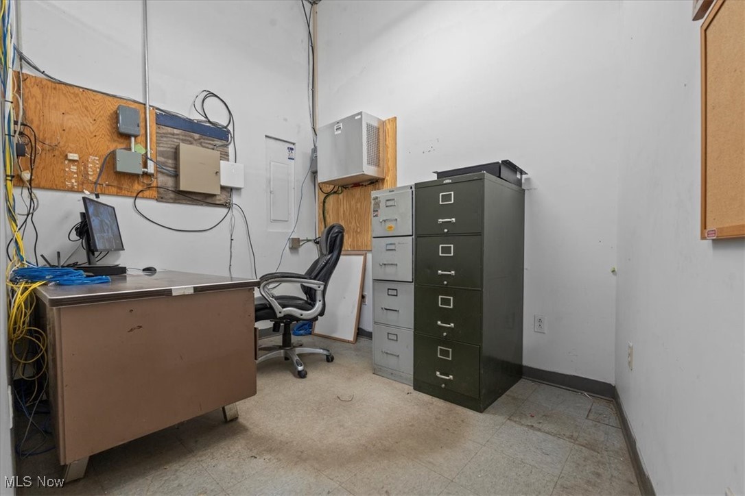 Ravenswood, West Virginia 26164, United States, ,Commercial,Active,220196