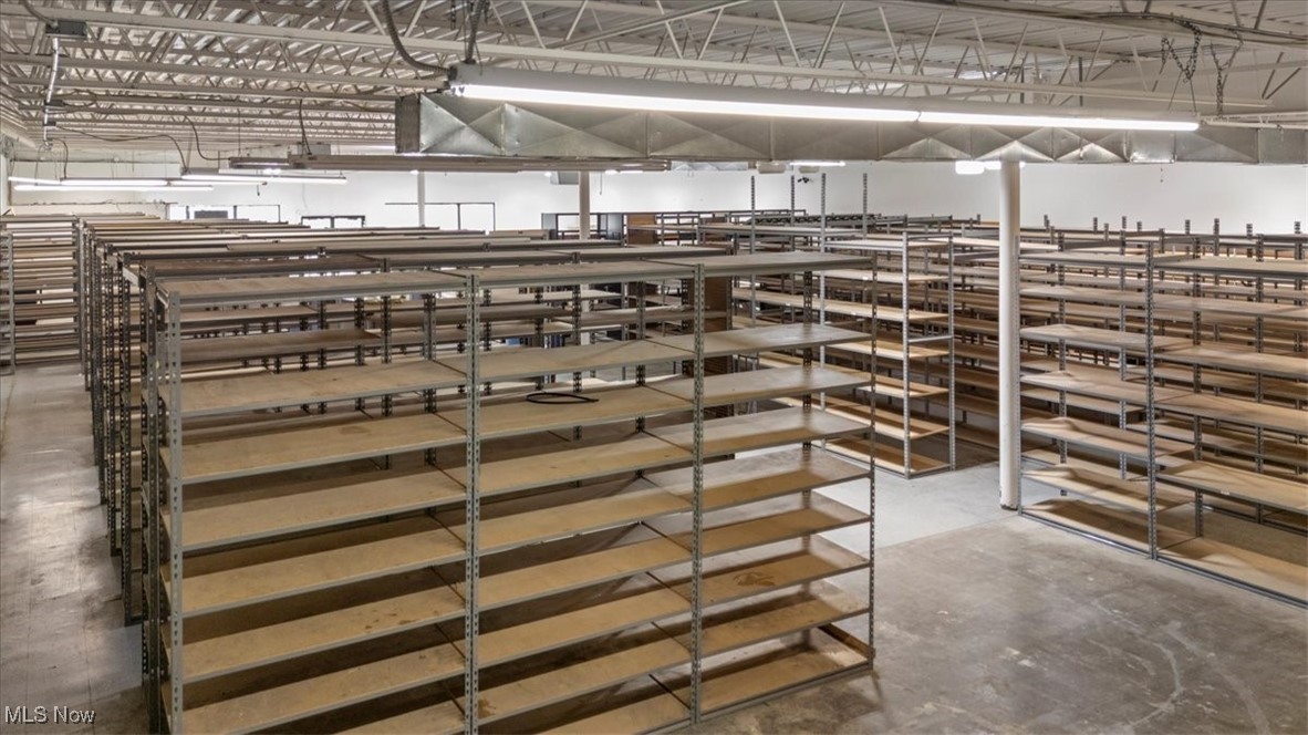 Ravenswood, West Virginia 26164, United States, ,Commercial,Active,220196