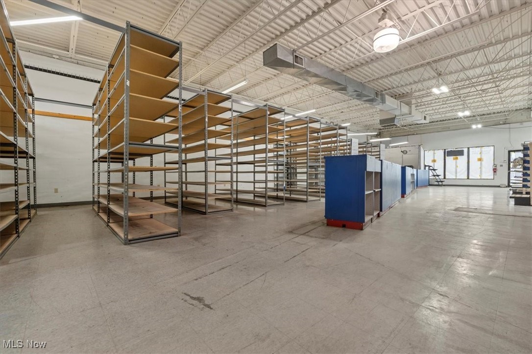 Ravenswood, West Virginia 26164, United States, ,Commercial,Active,220196