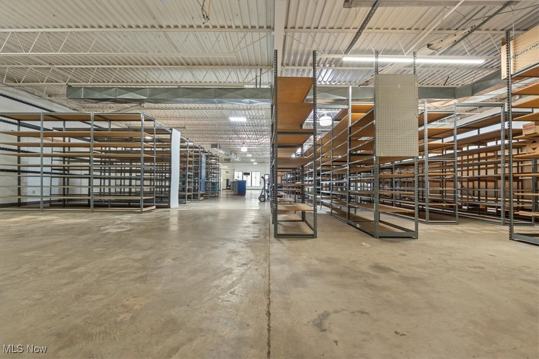 Ravenswood, West Virginia 26164, United States, ,Commercial,Active,220196