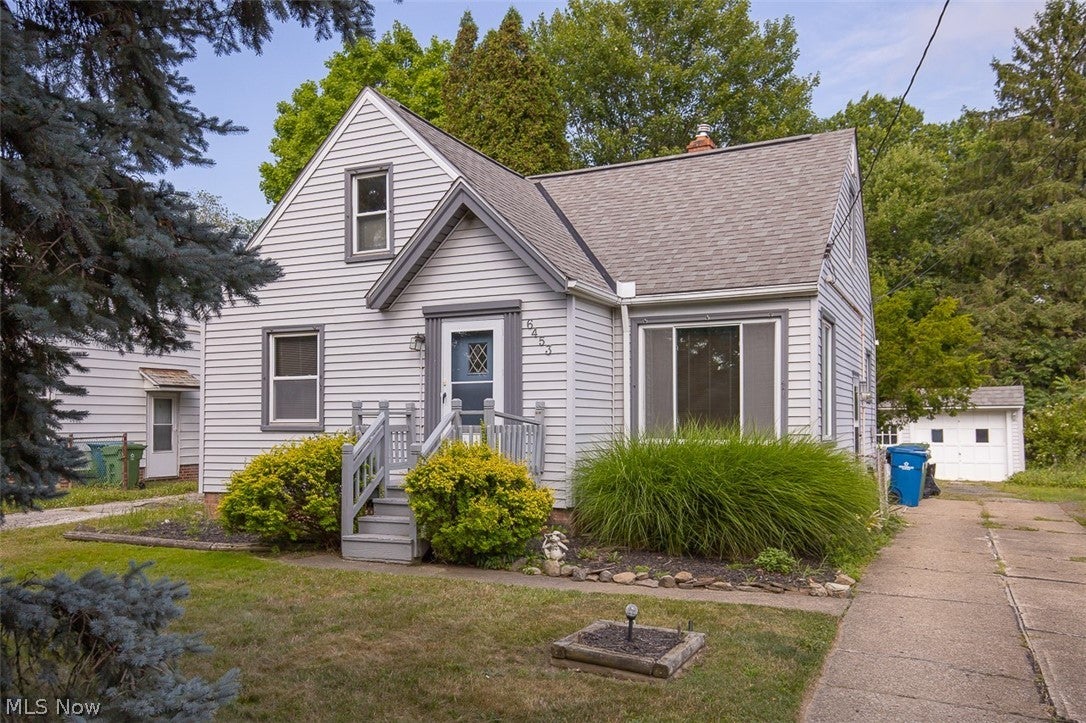 6453 W 130th Street