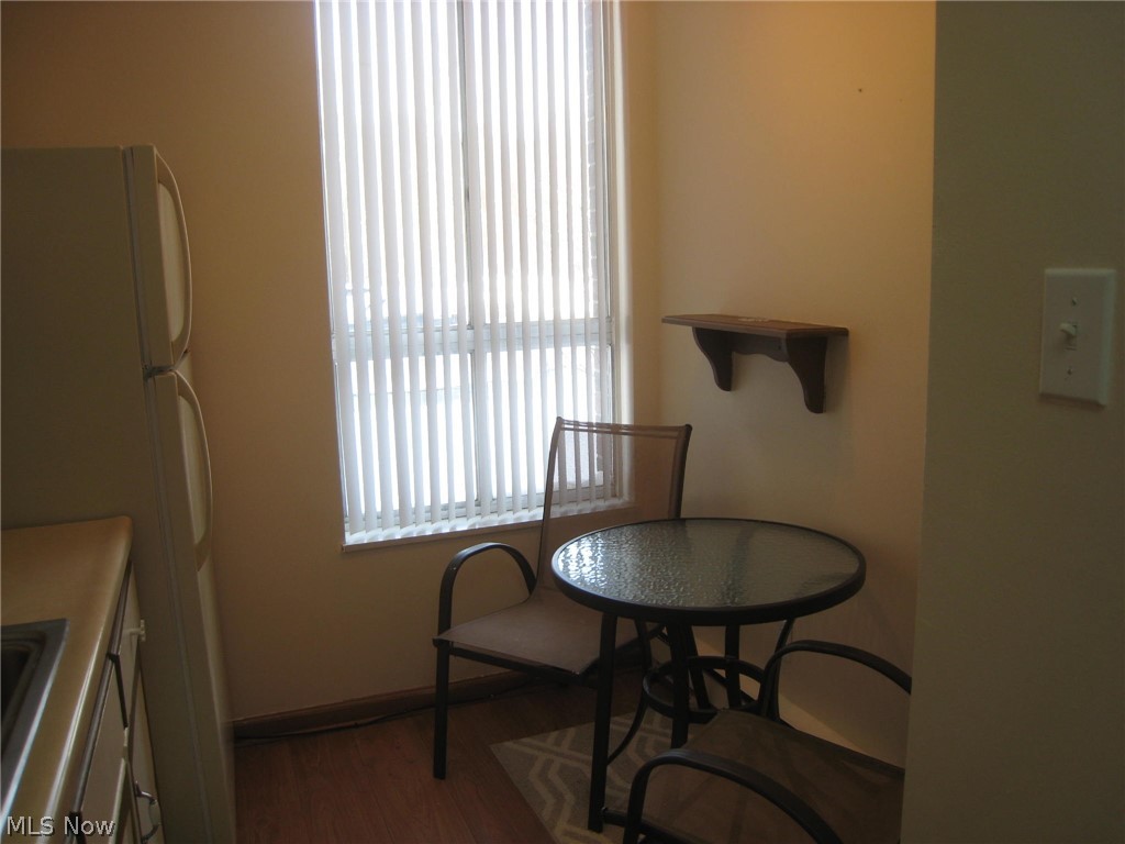 Silver Lake Towers Condo - Residential