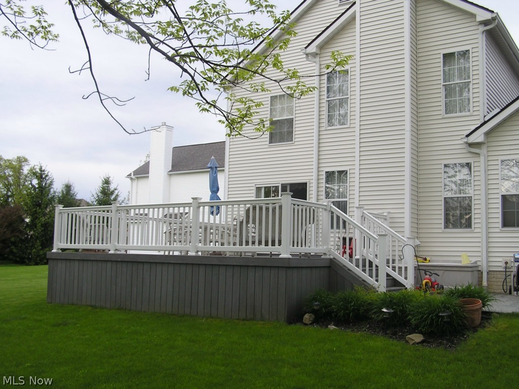 Lakeside Courts - Residential