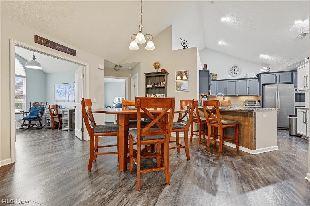 1938 Fairways Drive