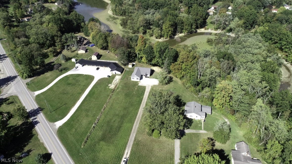 H Phillips & E Hoyle 01 - Residential