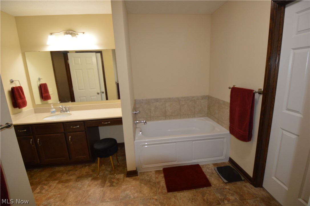 H Phillips & E Hoyle 01 - Residential