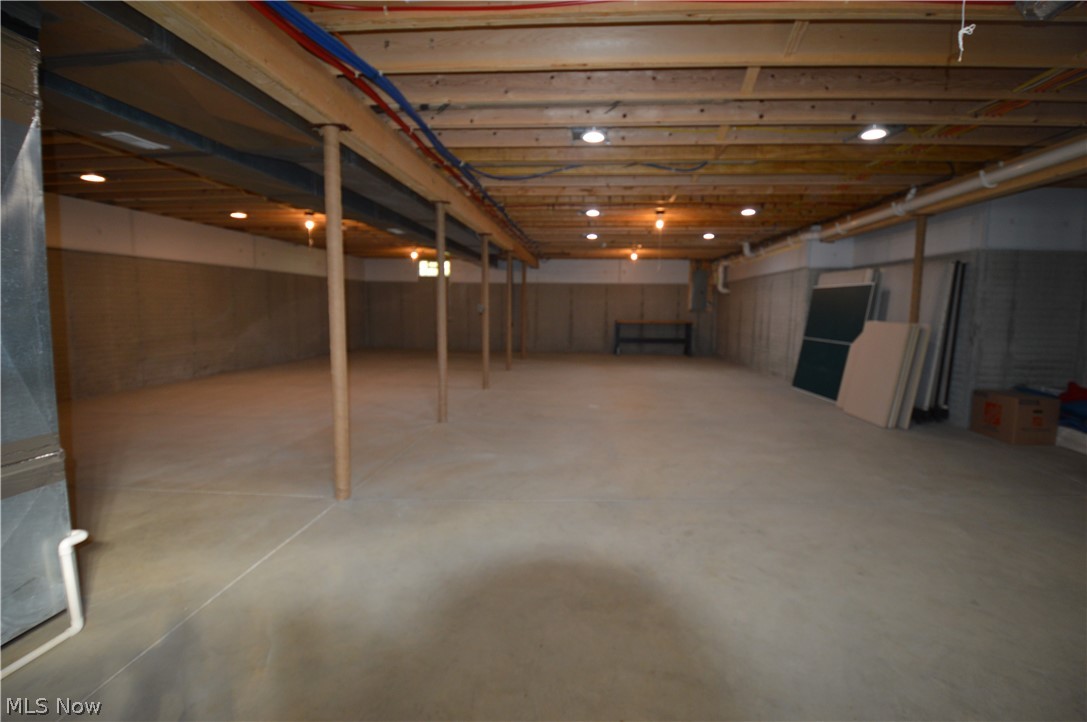 H Phillips & E Hoyle 01 - Residential