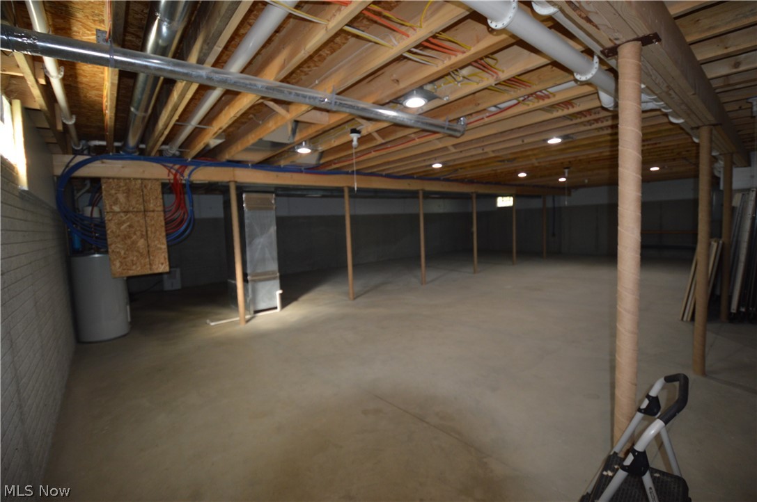 H Phillips & E Hoyle 01 - Residential