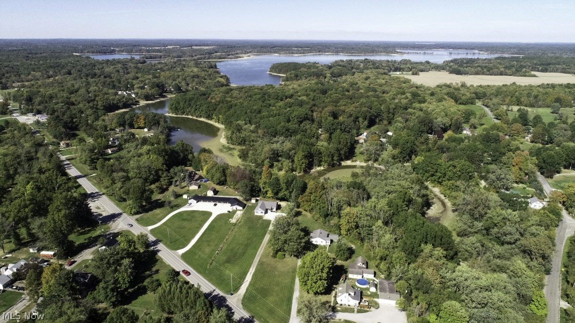 H Phillips & E Hoyle 01 - Residential