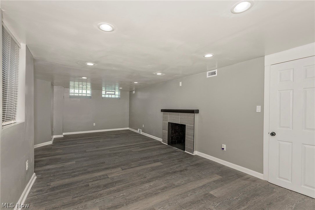 Forest Hill 14 - Residential