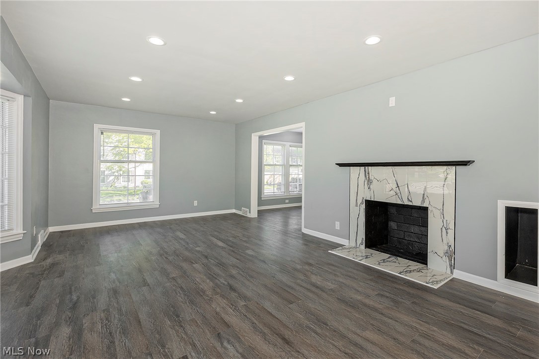 Forest Hill 14 - Residential